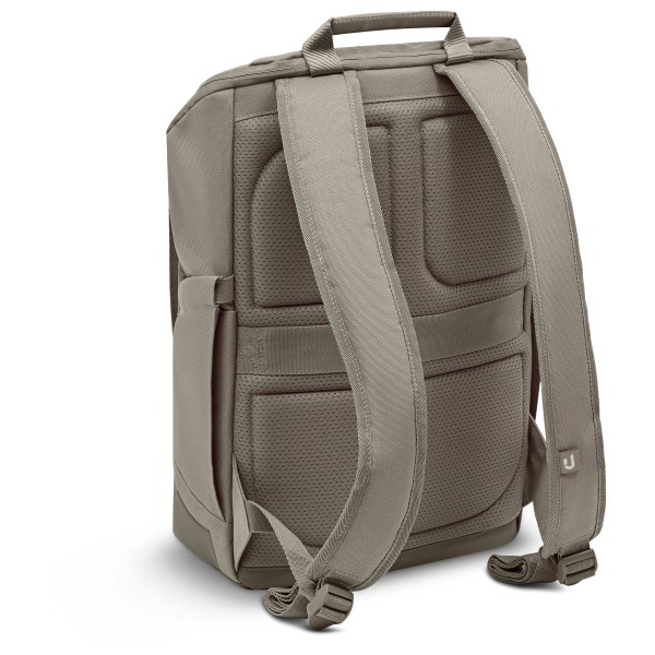 Johnny Urban - Finn 16 - Daypack