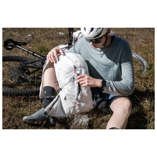 Cyclite - Touring Backpack 23 - Pyöräilyreppu