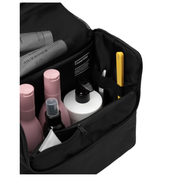 DB - Essential Wash Bag M - Neceseres