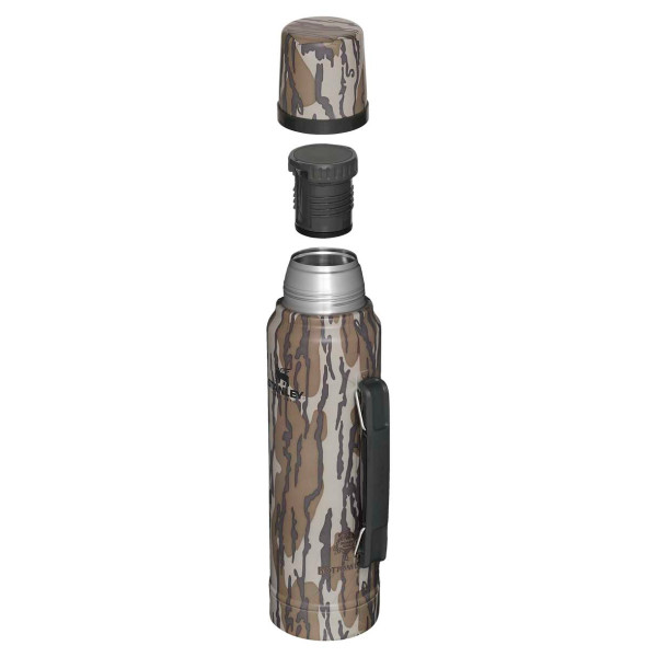Stanley - Classic Legendary Bottle 1 l - Eristetty pullo