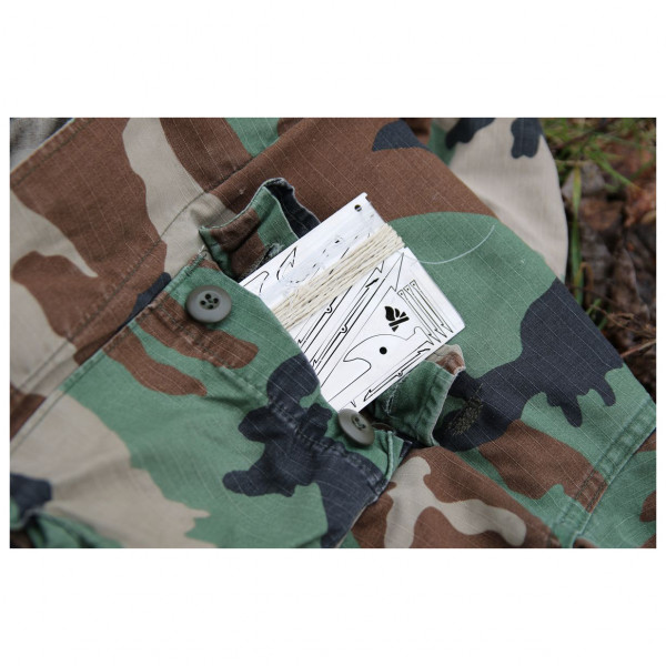 Bushcraft Essentials - Joe Vogel's Survivalkarte - Multiverktyg