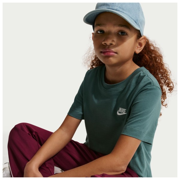 Nike - Big Kid's Sportswear Tee - Camiseta de manga corta