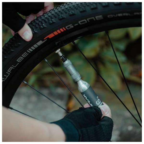 Topeak - Micro AirBooster II with 16g CO2 Cartridge - CO2 inflator