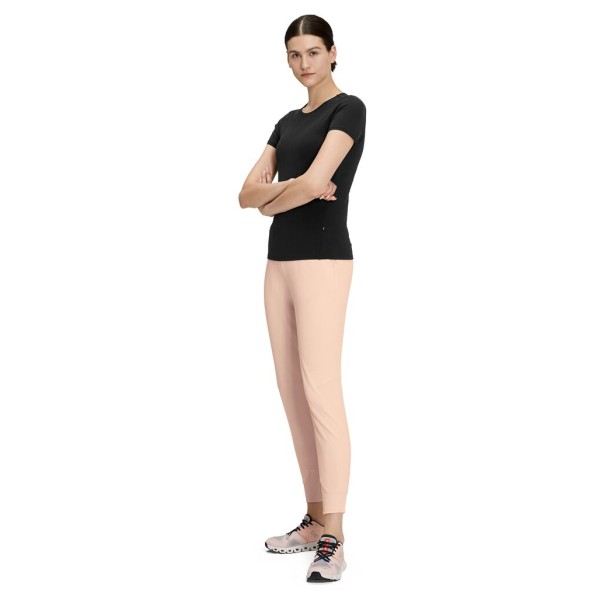 On - Women's Movement-T - Tekninen paita