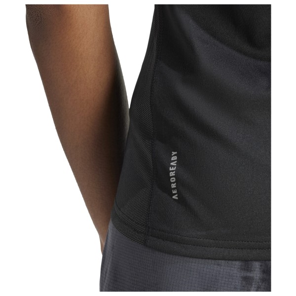 adidas - Women's ULT Engineered Tee - Løbeshirt