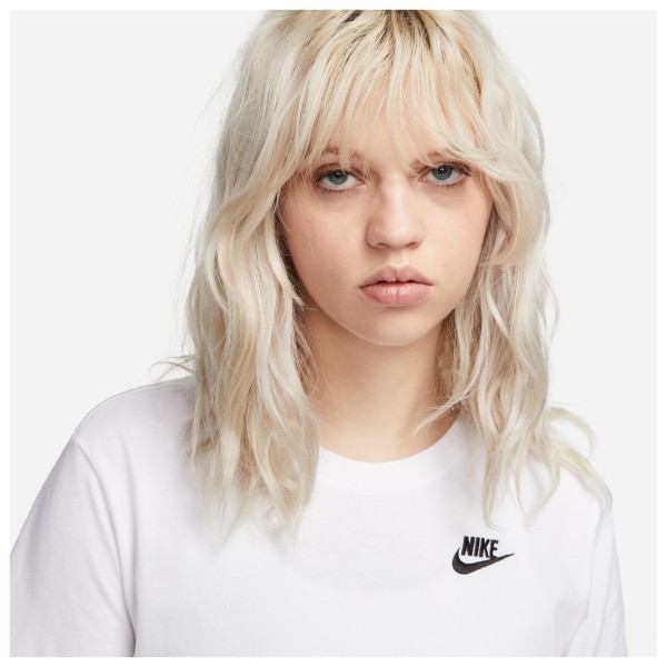 Nike - Women's Sportswear Club Essential - Camiseta funcional
