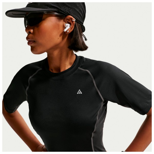 Nike - Women's ACG Dri-Fit Wildsee Baselayer S/S Top - Laufshirt