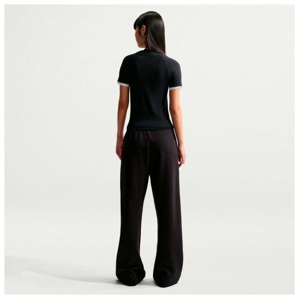 Nike - Women's S/S Fitted Top GLS - Loopshirt