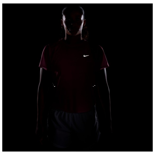 Nike - Women's Swift Breathe Short-Sleeve Running Top - Running shirt
