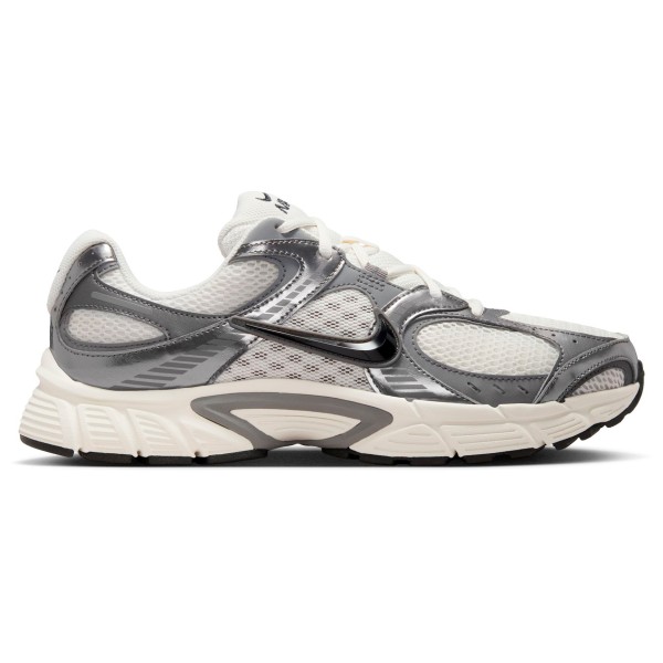 Nike - V5 RNR - Sneaker Gr 45 grau