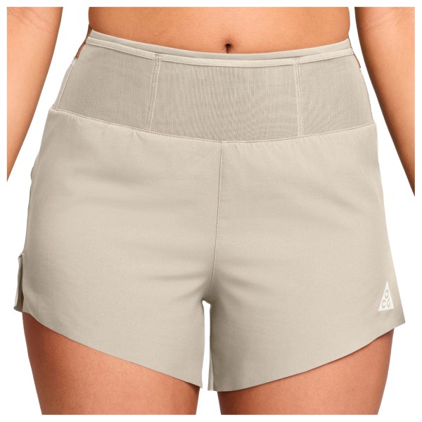 Nike Women’s ACG Trail Dri-Fit MRBF 4” Shorts AOP Hardloopshort Beige