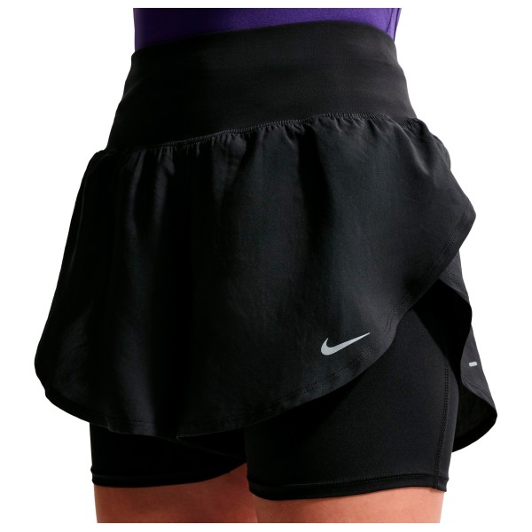 Nike Women’s Flow Dri Fit High Rise 2in1 Short Hardloopshort Zwart