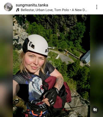 Image 1 from Oceane of Black Diamond - Capitan Helmet - Climbing helmet