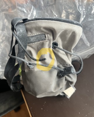 Bild 1 av Peter till Black Diamond - Mojo Zip Chalk Bag - Kritpåse