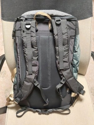 Foto 3 van Vladimir bij Doughnut - Dynamic Large 22 Shield Series - Dagrugzak