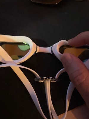 Tuotetta Heber Peak - SeapineHe. Swim Goggle Slim - Uimalasit koskeva kuva 1 k&auml;ytt&auml;j&auml;lt&auml; shohreh