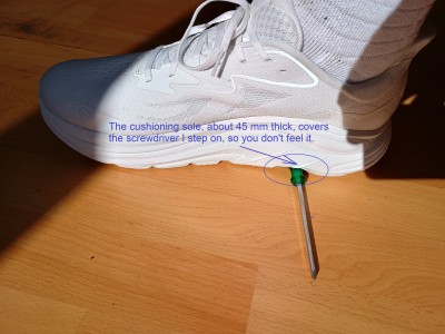 Image 9 from Octav of HOKA - Clifton 10 - Running shoes