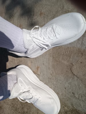 Image 1 from Octav of HOKA - Clifton 10 - Running shoes