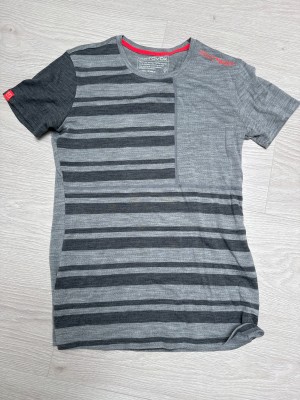 Imagen 1 de Hana sobre Ortovox - Women's 185 Rock'N'Wool Short Sleeve - Ropa interior merino