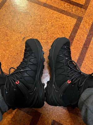 Tuotetta Salewa - Women's Alp Trainer 2 Mid GTX - Vaelluskengät koskeva kuva 3 k&auml;ytt&auml;j&auml;lt&auml; Kateryna