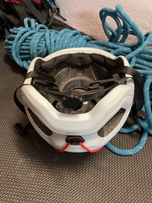 Image 2 from Hans of SIMOND - Helmet Edge - Climbing helmet