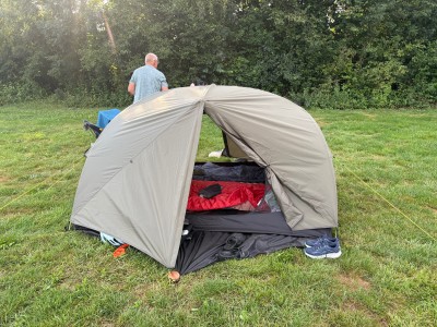 Bild 1 von Roseanne zu Stoic - NjavveSt. 3P - 3-Personen Zelt