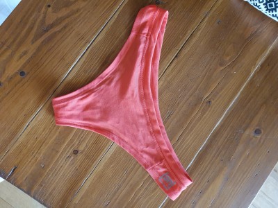 Bild 1 von Marion zu super.natural - Women's Base Thong 175 - Merinounterwäsche