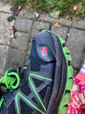 Tuotetta Trollkids - Kids Sandefjord Hiker Low - Multisport-kengät koskeva kuva 4 k&auml;ytt&auml;j&auml;lt&auml; Jeannine